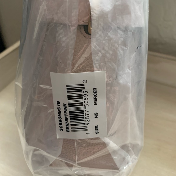 Michael Kors Set - Picture 4 of 13